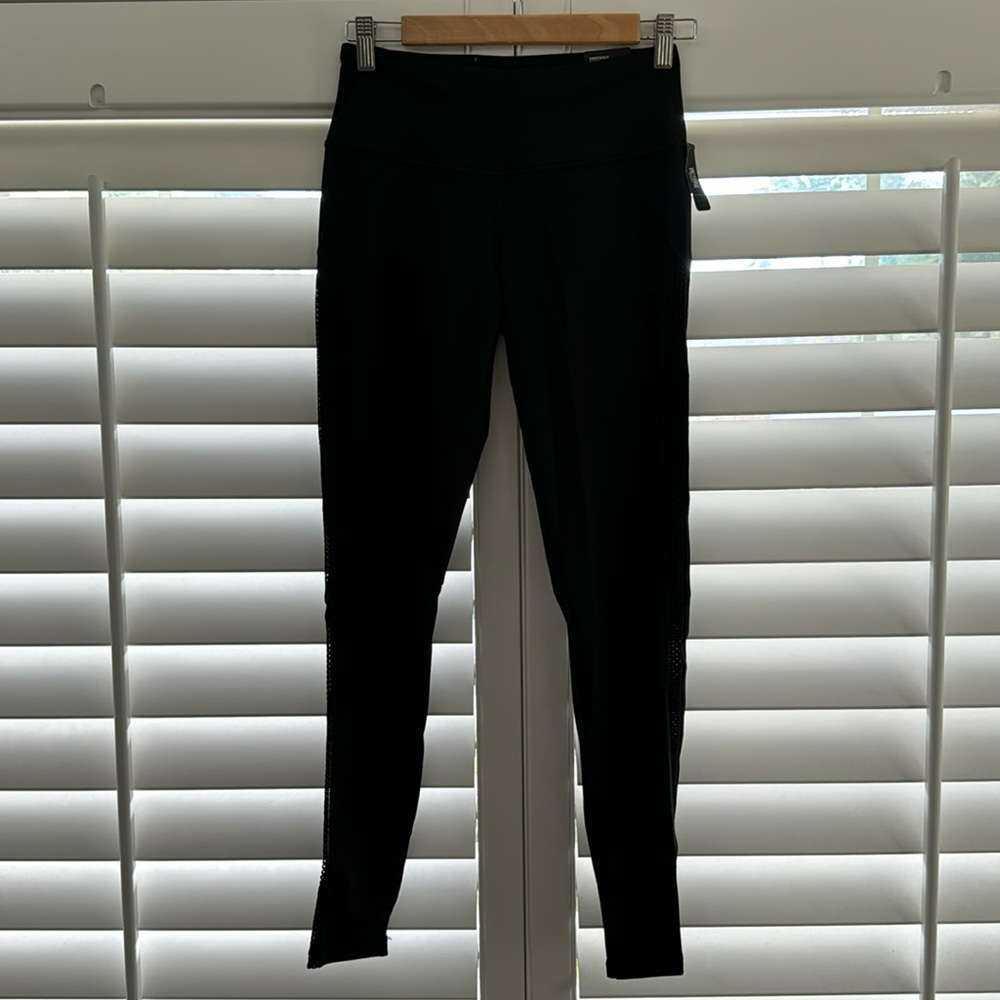 Victoria Sport knockout leggings